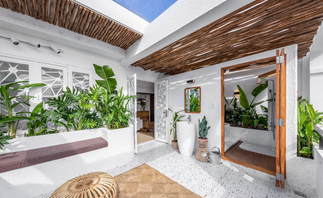 Khu vườn resort, phòng tắm 'nghìn sao' giữa lưng chừng trời ở TP.HCM - Hình 8 Khu vuon resort, phong tam 'nghin sao' giua lung chung troi o TP.HCM-Hinh-8