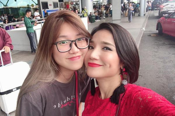 Sinh nhật con gái, Cát Tường gợi lỗi lầm của mình thời trẻ - Hình 8 Sinh nhat con gai, Cat Tuong goi loi lam cua minh thoi tre-Hinh-8