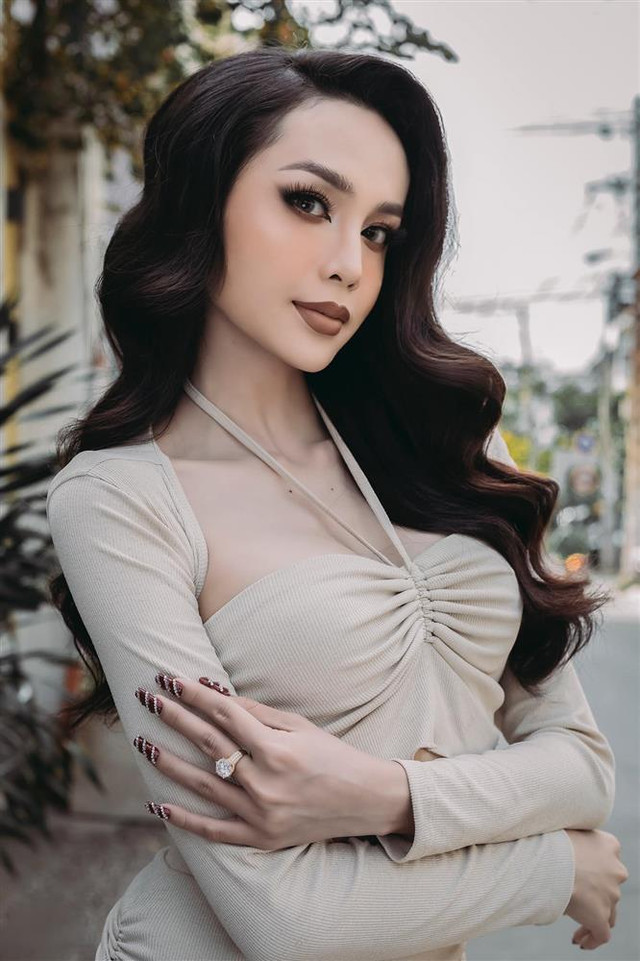 Á hậu Lương Mỹ Kỳ: "Phát ngôn sốc để bán được nhiều hàng" - Hình 2 A hau Luong My Ky:
