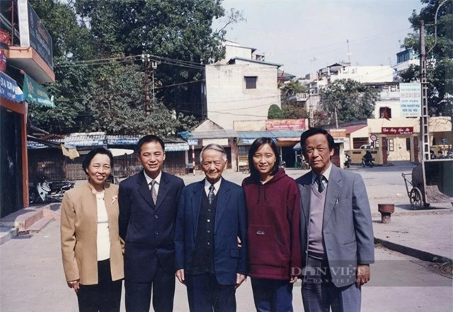 Gia đình danh giá nhất Việt Nam: Con cháu thừa hưởng ‘gen tài năng' - Hình 2 Gia dinh danh gia nhat Viet Nam: Con chau thua huong ‘gen tai nang'-Hinh-2