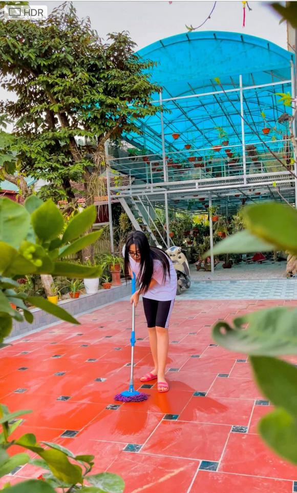 Vườn rau sạch, nhiều cây ăn quả của gia đình Hoa hậu Đỗ Thị Hà - Hình 2 Vuon rau sach, nhieu cay an qua cua gia dinh Hoa hau Do Thi Ha-Hinh-2