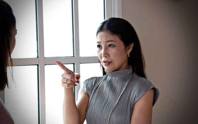 Mẹ chồng lên thăm nhưng con dâu chỉ mua sắm cho nhà ngoại Me chong len tham nhung con dau chi mua sam cho nha ngoai