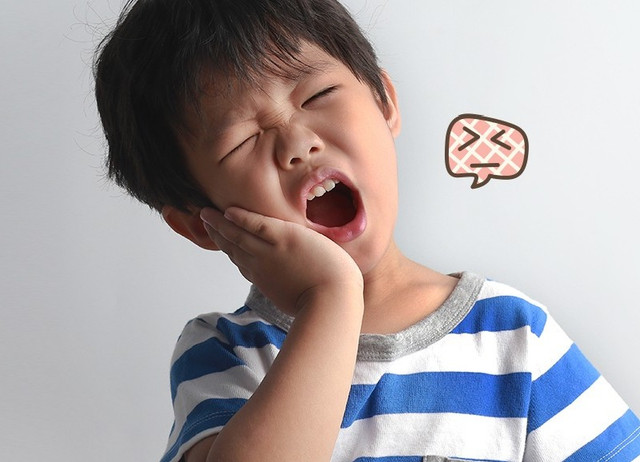 Sâu răng sữa ở trẻ nguy hiểm đến mức nào? - Hình 2 Sau rang sua o tre nguy hiem den muc nao?-Hinh-2