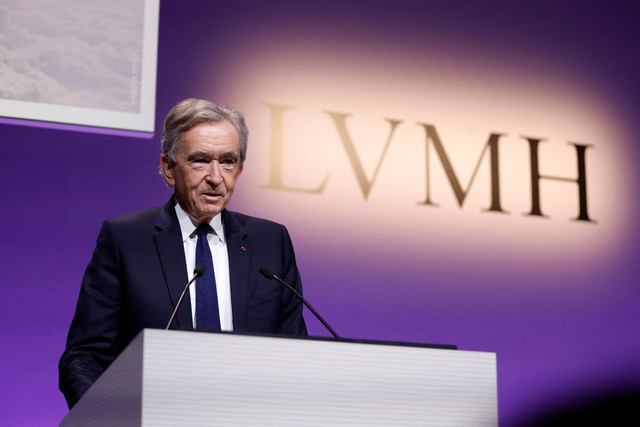 Đế chế LVMH và bí mật khả năng tăng trưởng bất chấp suy thoái De che LVMH va bi mat kha nang tang truong bat chap suy thoai