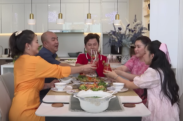 MC Anh Thơ hé lộ lý do ở ẩn, không gian sống sang chảnh - Hình 2 MC Anh Tho he lo ly do o an, khong gian song sang chanh-Hinh-2