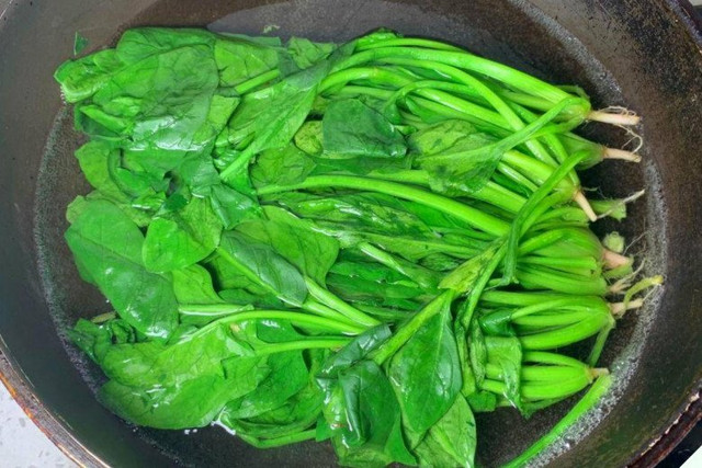Rau “khỏe như lực sĩ”, mỗi tuần ăn 2-3 lần thải độc, mát gan - Hình 3 Rau “khoe nhu luc si”, moi tuan an 2-3 lan thai doc, mat gan-Hinh-3