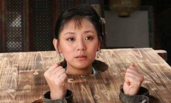 Vì sao thời cổ đại, nữ tù nhân bị lột sạch khi chặt đầu? Vi sao thoi co dai, nu tu nhan bi lot sach khi chat dau?