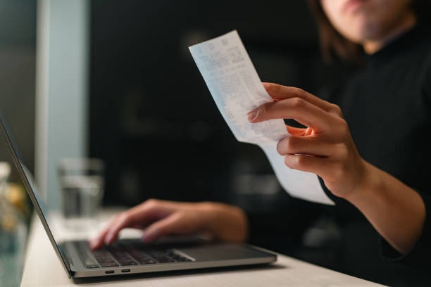 Hóa đơn thanh toán chứa hóa chất độc hại Hoa don thanh toan chua hoa chat doc hai