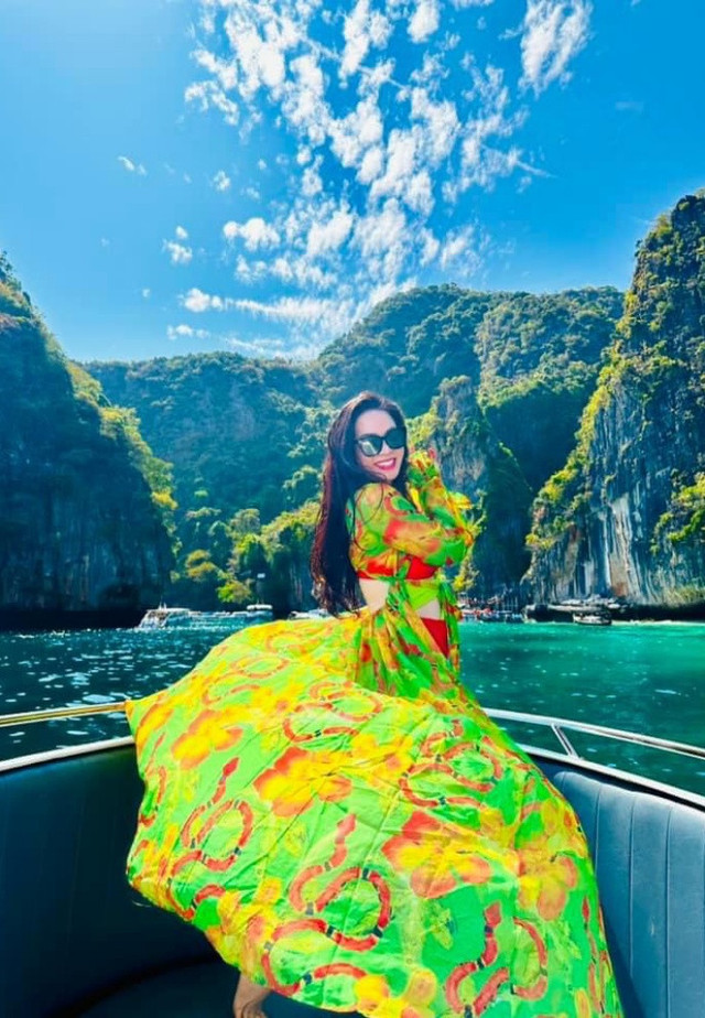 Nhật Kim Anh khoe vóc dáng sexy tuổi U40 Nhat Kim Anh khoe voc dang sexy tuoi U40