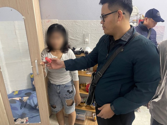 Thuê người giúp việc qua mạng, chủ nhà bị lấy cắp gần 14.000 USD Thue nguoi giup viec qua mang, chu nha bi lay cap gan 14.000 USD