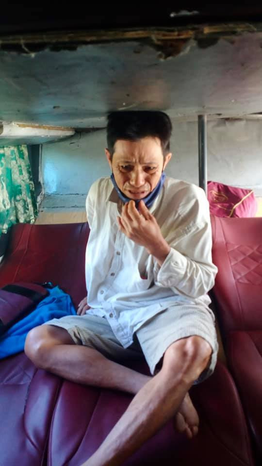 Dân mạng thương cảm hoàn cảnh người phụ hồ làm rơi tiền tích góp Dan mang thuong cam hoan canh nguoi phu ho lam roi tien tich gop