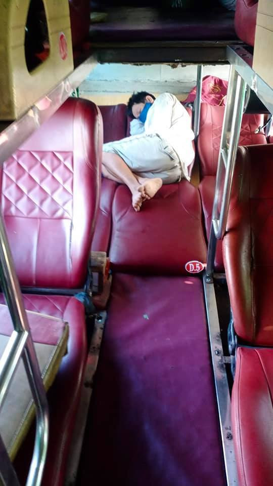 Dân mạng thương cảm hoàn cảnh người phụ hồ làm rơi tiền tích góp - Hình 2 Dan mang thuong cam hoan canh nguoi phu ho lam roi tien tich gop-Hinh-2