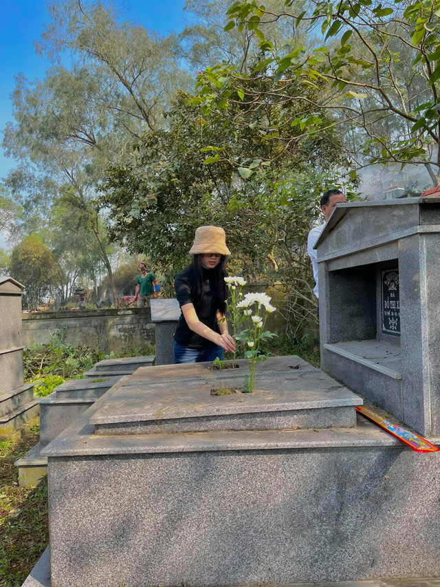 Hoa hậu Đỗ Thị Hà lộ điểm lạ thường - Hình 9 Hoa hau Do Thi Ha lo diem la thuong-Hinh-9