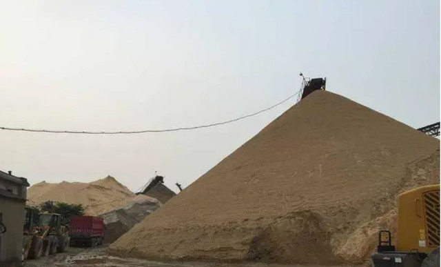 Sa mạc nhiều cát, sao không dùng để xây nhà? - Hình 2 Sa mac nhieu cat, sao khong dung de xay nha?-Hinh-2
