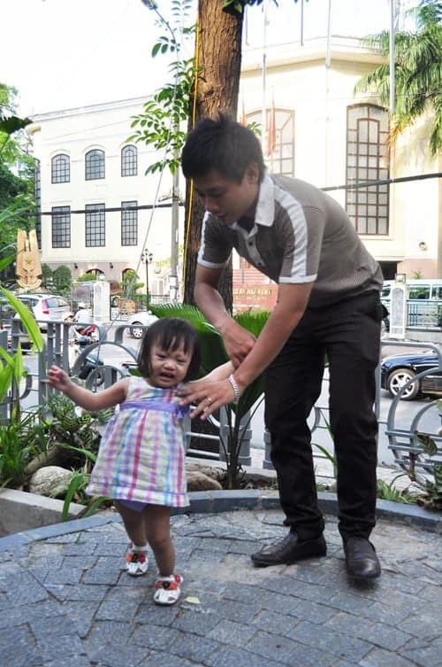 Chuyện hôn nhân ít người biết của nhạc sĩ Nguyễn Đức Cường và vợ cũ - Hình 2 Chuyen hon nhan it nguoi biet cua nhac si Nguyen Duc Cuong va vo cu-Hinh-2