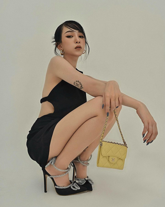 Lấy chồng từ thuở mười tám, hot girl được chồng chiều như bà hoàng - Hình 13 Lay chong tu thuo muoi tam, hot girl duoc chong chieu nhu ba hoang-Hinh-13