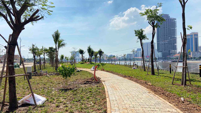 Cận cảnh công viên bờ sông Sài Gòn sắp đưa vào hoạt động - Hình 3 Can canh cong vien bo song Sai Gon sap dua vao hoat dong-Hinh-3