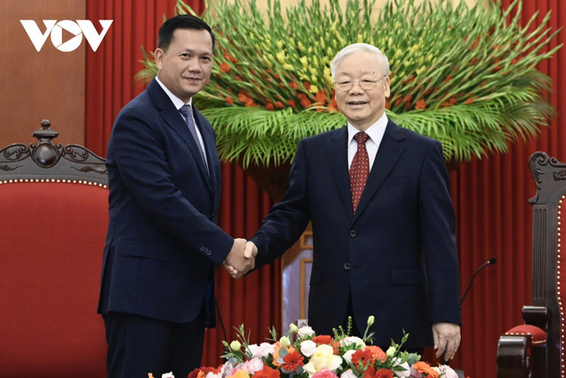 Tổng Bí thư: Tiếp tục giữ gìn, vun đắp cho mối quan hệ Việt Nam - Campuchia Tong Bi thu: Tiep tuc giu gin, vun dap cho moi quan he Viet Nam - Campuchia