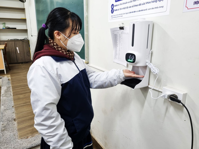 Học sinh nhiều trường tạm dừng đến lớp vì dịch Covid-19 - Hình 2 Hoc sinh nhieu truong tam dung den lop vi dich Covid-19-Hinh-2