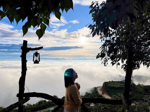 Núi Sepung linh thiêng - Điểm săn mây quá gần TP.HCM Nui Sepung linh thieng - Diem san may qua gan TP.HCM