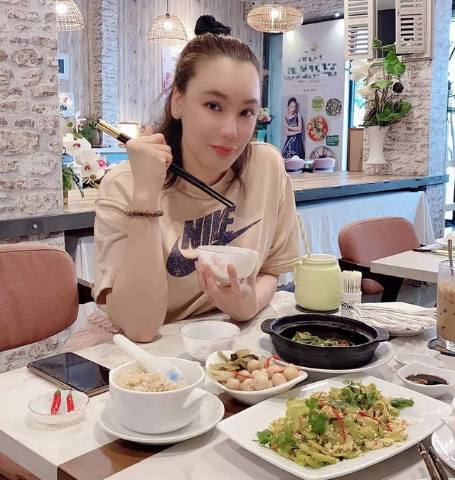 Sao Việt ăn chay: Người cơ bắp, người đoạt giải Mỹ nhân hấp dẫn - Hình 4 Sao Viet an chay: Nguoi co bap, nguoi doat giai My nhan hap dan-Hinh-4