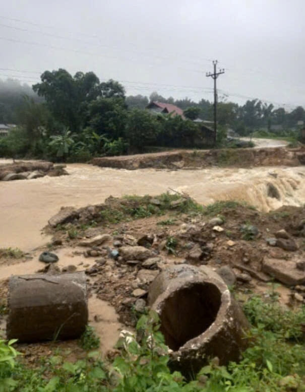 Điện Biên: Mưa lũ khiến 5 bản thuộc huyện Mường Ảng bị cô lập Dien Bien: Mua lu khien 5 ban thuoc huyen Muong Ang bi co lap
