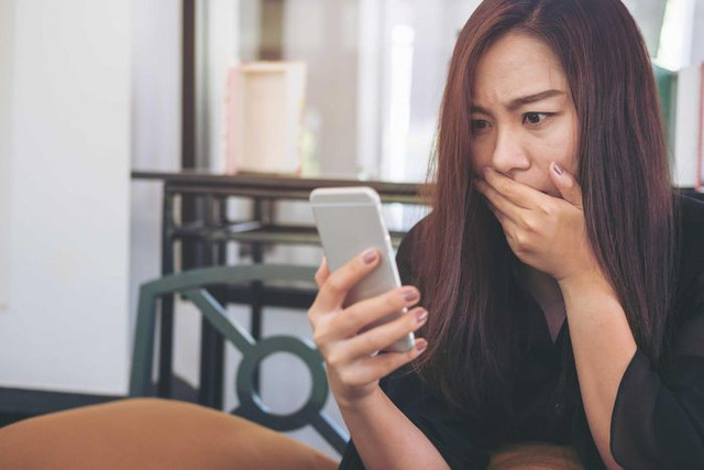 Cuộc gọi video lạ lùng và những cái bẫy tình - tiền - Hình 2 Cuoc goi video la lung va nhung cai bay tinh - tien-Hinh-2
