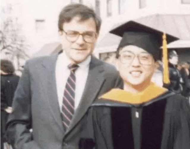 Chân dung thần đồng Trung Quốc được mệnh danh là “đệ tử Bill Gates“ - Hình 2 Chan dung than dong Trung Quoc duoc menh danh la “de tu Bill Gates“-Hinh-2