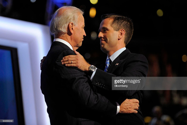 Cảm xúc tổn thương của Tổng thống Mỹ Joe Biden khi mất con trai - Hình 2 Cam xuc ton thuong cua Tong thong My Joe Biden khi mat con trai-Hinh-2