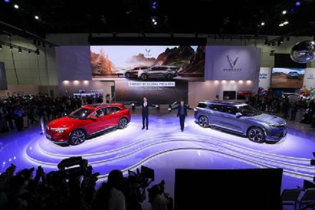 CEO Los Angeles Auto Show: VF e35, VF e36 của VinFast hấp dẫn không thể cưỡng - Hình 2 CEO Los Angeles Auto Show: VF e35, VF e36 cua VinFast hap dan khong the cuong-Hinh-2