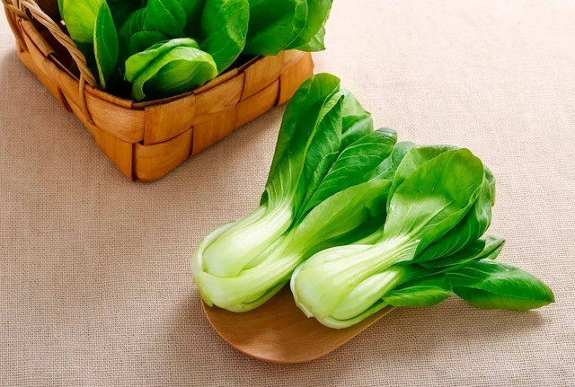Loại rau chứa nhiều canxi hơn sữa, mỗi ngày ăn thêm khỏe mạnh - Hình 3 Loai rau chua nhieu canxi hon sua, moi ngay an them khoe manh-Hinh-3