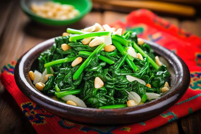 Loại rau chứa nhiều canxi hơn sữa, mỗi ngày ăn thêm khỏe mạnh - Hình 4 Loai rau chua nhieu canxi hon sua, moi ngay an them khoe manh-Hinh-4
