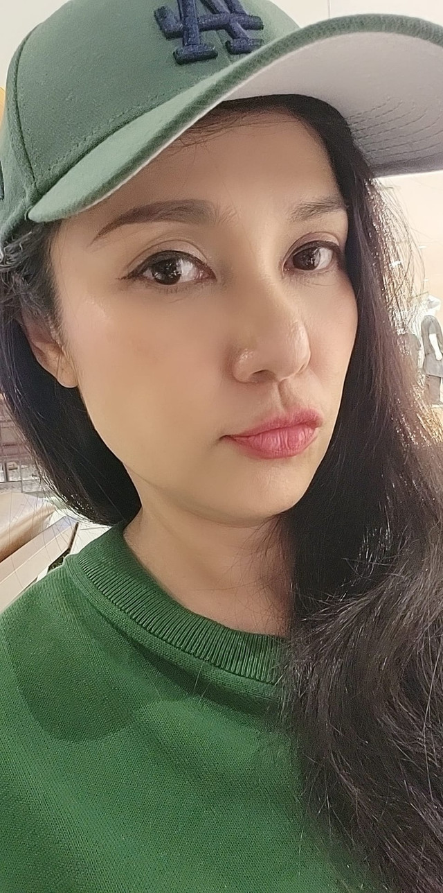 Việt Trinh bất ngờ khoe loạt ảnh hiếm cách đây hơn 3 thập kỷ - Hình 5 Viet Trinh bat ngo khoe loat anh hiem cach day hon 3 thap ky-Hinh-5