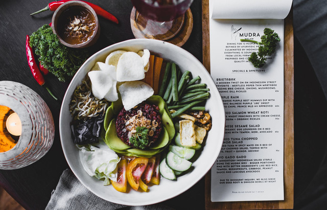 Điều gì xảy ra với cơ thể khi ăn salad mỗi ngày? - Hình 2 Dieu gi xay ra voi co the khi an salad moi ngay?-Hinh-2