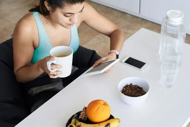 Uống cà phê khi bụng đói có hại không? Uong ca phe khi bung doi co hai khong?