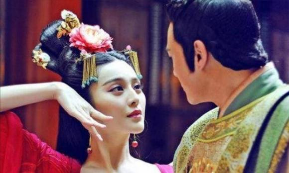 Võ Tắc Thiên trẻ đẹp, sao Lý Thế Dân không bao giờ chạm vào nàng? - Hình 4 Vo Tac Thien tre dep, sao Ly The Dan khong bao gio cham vao nang?-Hinh-4