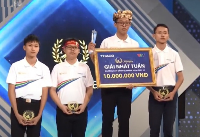 Chung kết Olympia 2020: Nam sinh rap số Pi bằng 3 thứ tiếng Chung ket Olympia 2020: Nam sinh rap so Pi bang 3 thu tieng