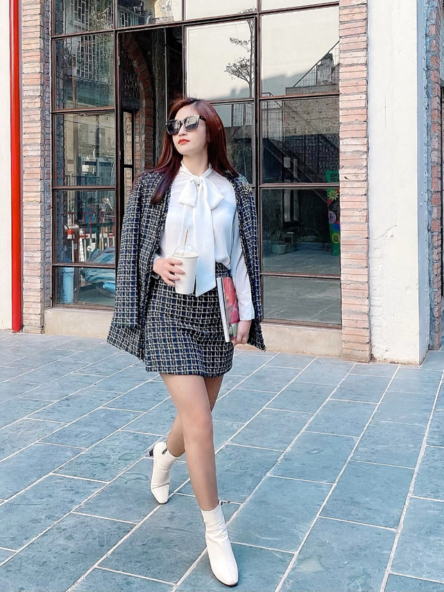 Vẻ đẹp mặn mà của BTV Minh Trang thời sự 19h - Hình 18 Ve dep man ma cua BTV Minh Trang thoi su 19h-Hinh-18