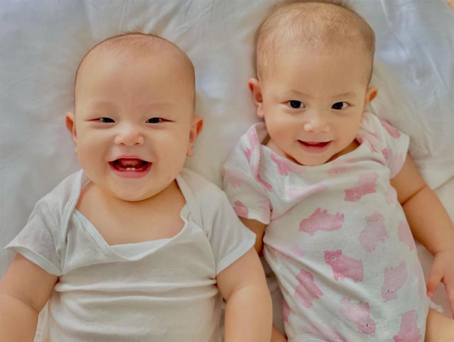 Tan chảy nụ cười "hoa hậu" của con gái Hồ Ngọc Hà - Hình 4 Tan chay nu cuoi