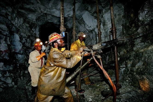 Kim loại quý hiếm nhất thế giới đang tăng giá phi mã - Hình 2 Kim loai quy hiem nhat the gioi dang tang gia phi ma-Hinh-2