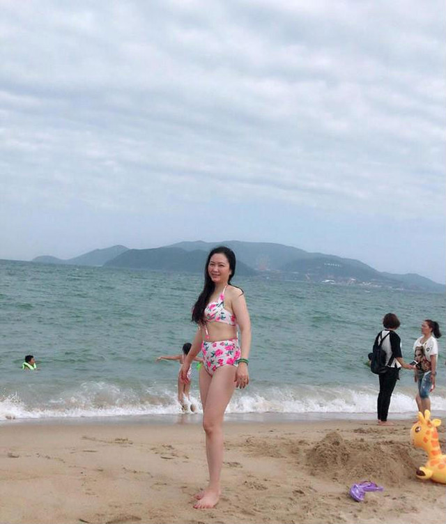 Ngoại hình trẻ đẹp ở tuổi 55 của mẹ ruột Hằng Túi - Hình 3 Ngoai hinh tre dep o tuoi 55 cua me ruot Hang Tui-Hinh-3