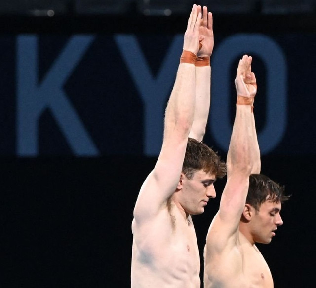 Sở thích đan len của nam vận động viên nhảy cầu ở Olympic Tokyo So thich dan len cua nam van dong vien nhay cau o Olympic Tokyo