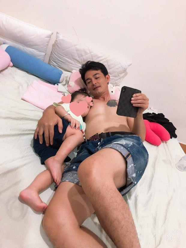 Sao Việt chơi lớn "khắc" mặt người tình lên cơ thể - Hình 4 Sao Viet choi lon