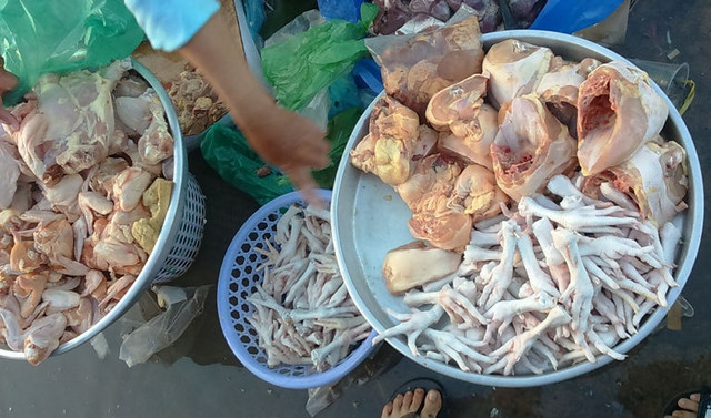 Chân gà rẻ mấy cũng không nên mua nếu bạn phát hiện điều này - Hình 6 Chan ga re may cung khong nen mua neu ban phat hien dieu nay-Hinh-6