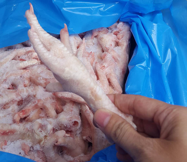 Chân gà rẻ mấy cũng không nên mua nếu bạn phát hiện điều này - Hình 4 Chan ga re may cung khong nen mua neu ban phat hien dieu nay-Hinh-4