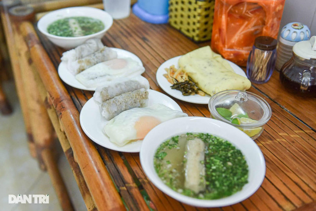 Quả bầu khổng lồ ở Khánh Hoà, phơi khô bán giá tiền triệu - Hình 3 Qua bau khong lo o Khanh Hoa, phoi kho ban gia tien trieu-Hinh-3