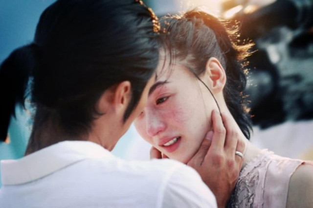 Trương Bá Chi kể lại lễ cưới chóng vánh với Tạ Đình Phong Truong Ba Chi ke lai le cuoi chong vanh voi Ta Dinh Phong