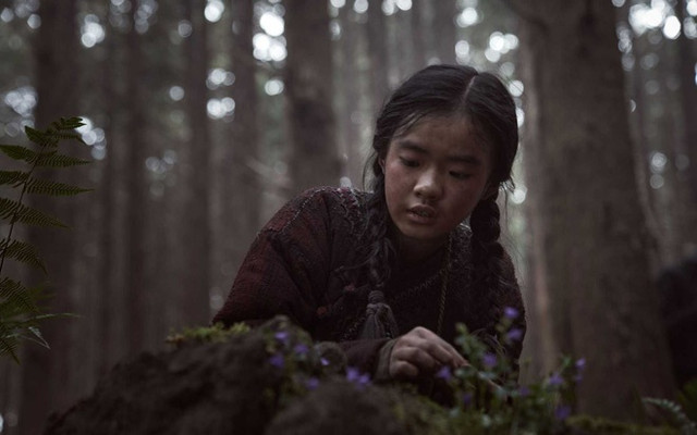 Sao nhí 13 tuổi khiến Jun Ji Hyun lu mờ trong ngoại truyện "Kingdom" - Hình 6 Sao nhi 13 tuoi khien Jun Ji Hyun lu mo trong ngoai truyen