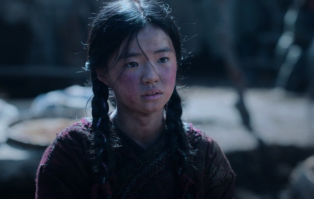 Sao nhí 13 tuổi khiến Jun Ji Hyun lu mờ trong ngoại truyện "Kingdom" - Hình 5 Sao nhi 13 tuoi khien Jun Ji Hyun lu mo trong ngoai truyen