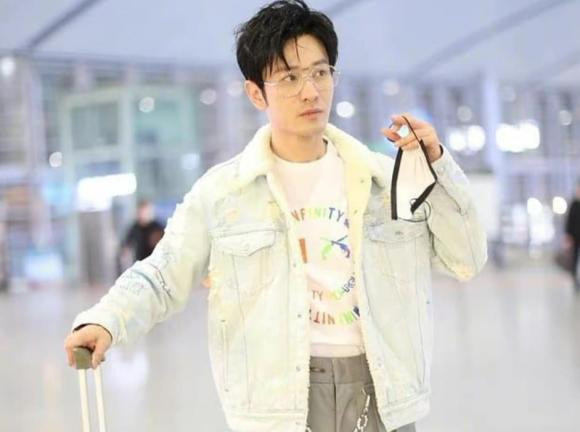 Không thể nhận ra hình ảnh mới của Huỳnh Hiểu Minh - Hình 4 Khong the nhan ra hinh anh moi cua Huynh Hieu Minh-Hinh-4
